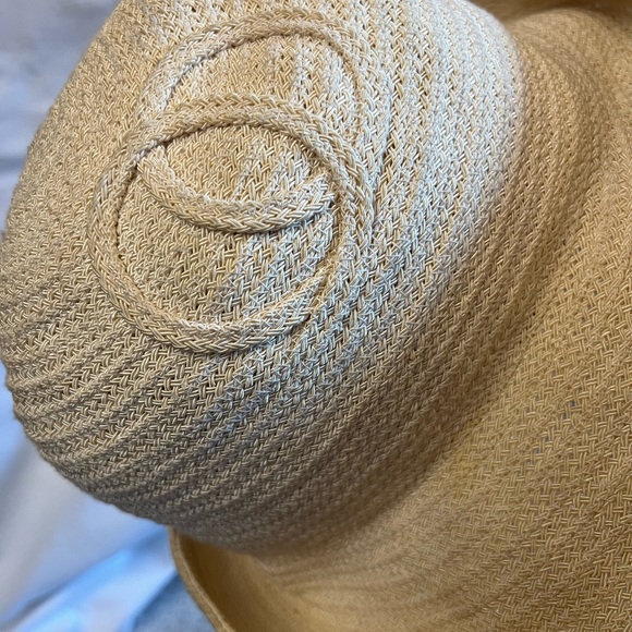 Renata Crowe Woven Hat Milliner to the Brave made in Canada - Picture 5 of 7